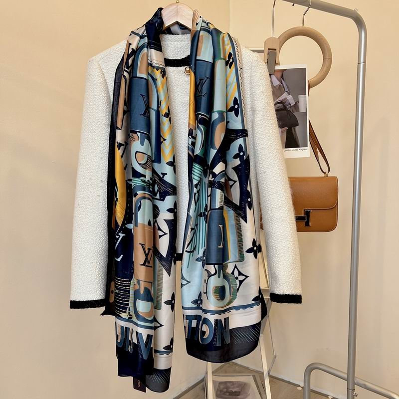 Chanel silk scarf 90-180cm E19 (9)